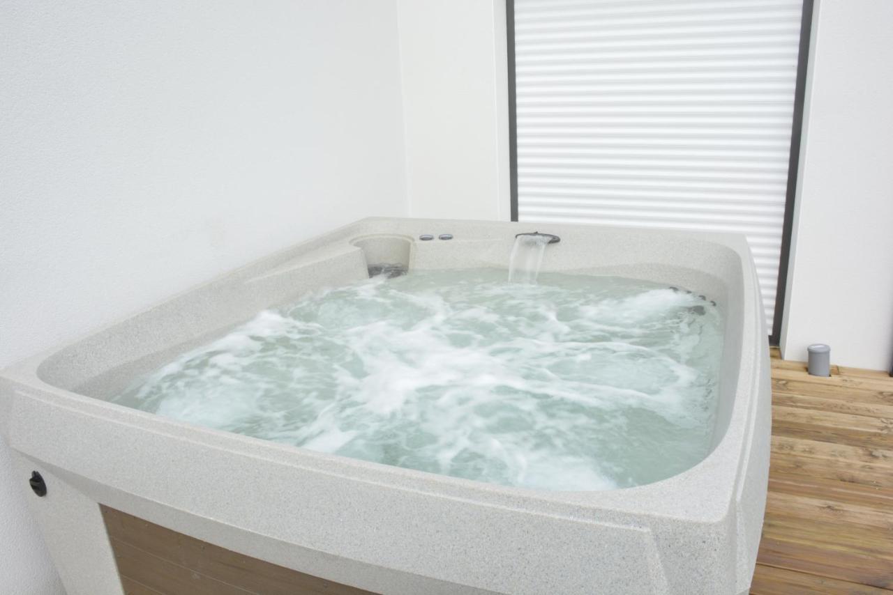 Maison A 200M Des Plages Avec Jacuzzi เทรเกิงก์ ภายนอก รูปภาพ